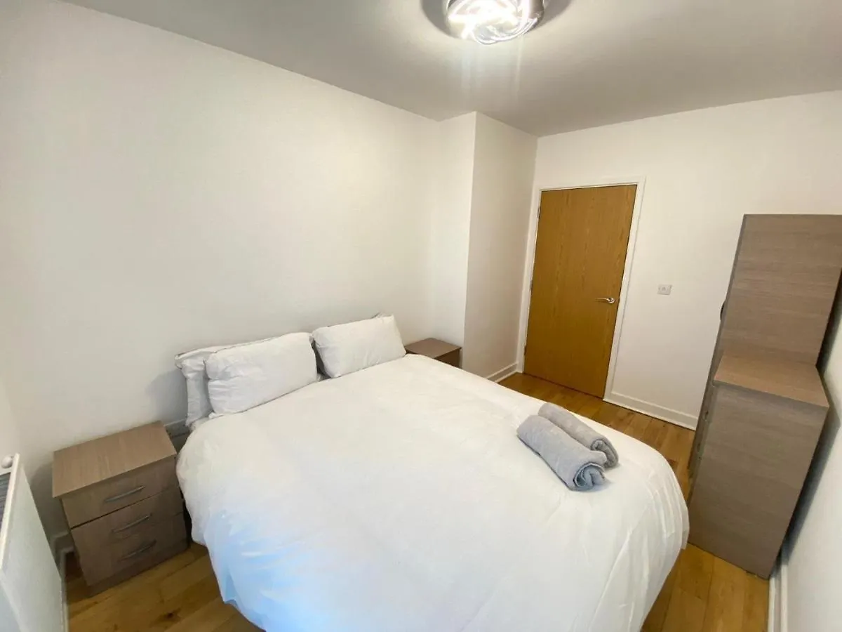 London East Side Duplex Apartman